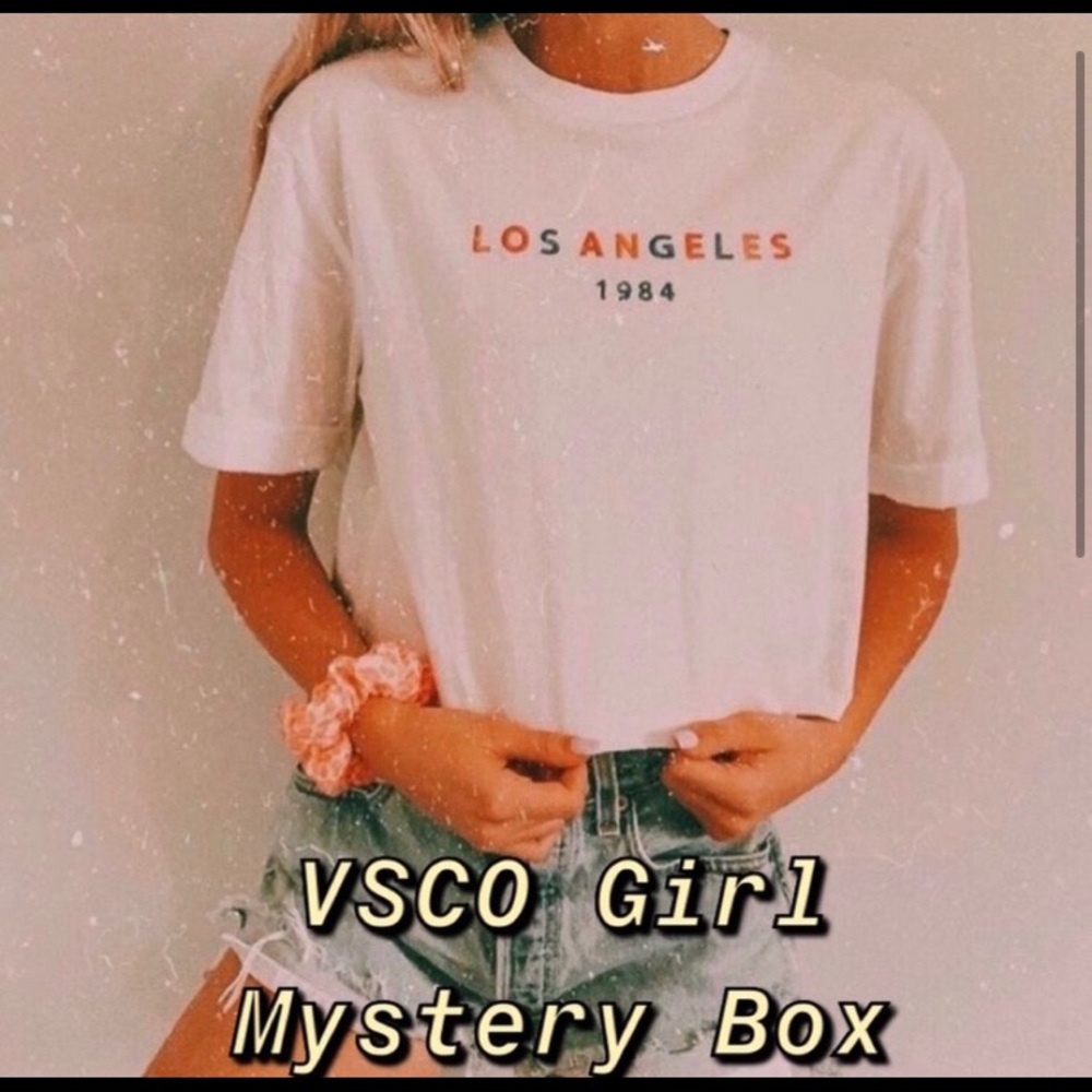 VSCO/Trendy Mystery Box!!! - Picture 1 of 3